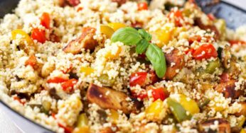 Dopo le feste dico basta alle abbuffate, svolto pranzi e cene con un buonissimo couscous alle verdure: resto leggera ma non rinuncio al gusto